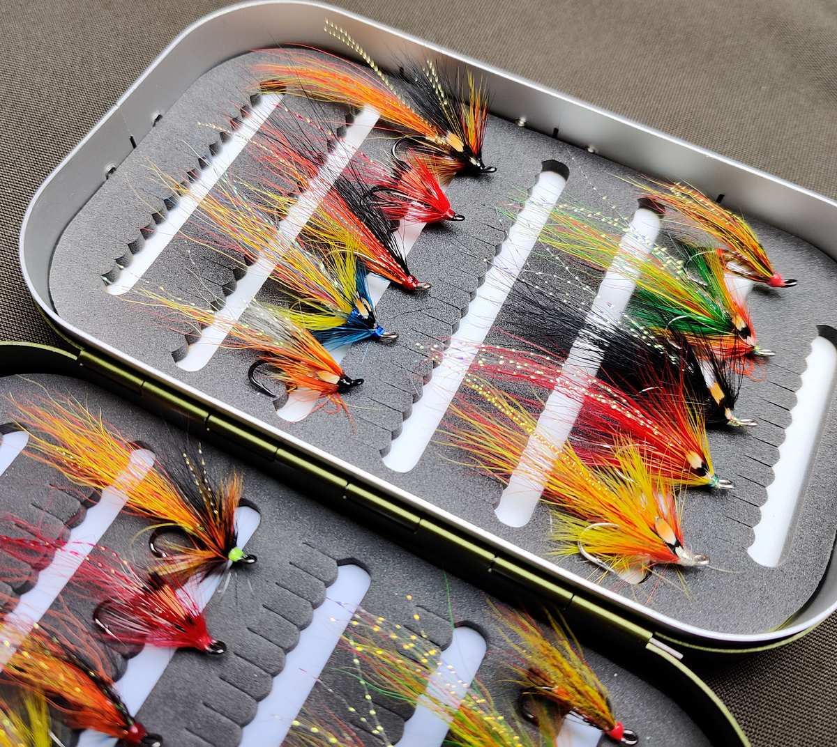 SFB5 8 Pack of Double Hook Salmon Flies Choice of Sizes Available 